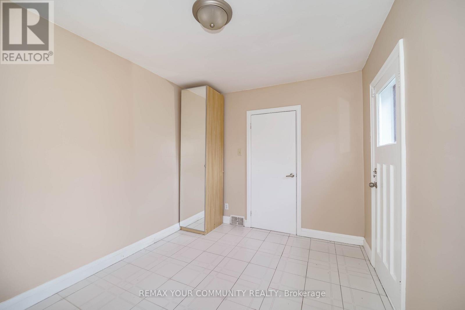Room 3 - 1378 Danforth Avenue, Toronto, Ontario  M4J 3V9 - Photo 28 - E13716022