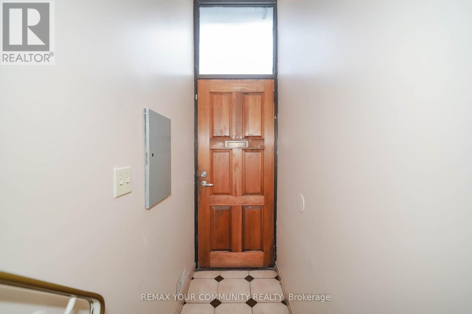 1378 Danforth Avenue, Toronto, Ontario  M4J 3V9 - Photo 10 - E13716024