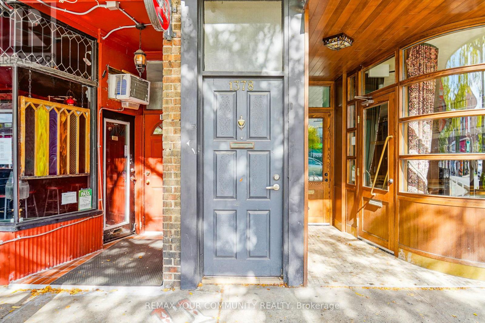1378 Danforth Avenue, Toronto, Ontario  M4J 3V9 - Photo 5 - E13716024