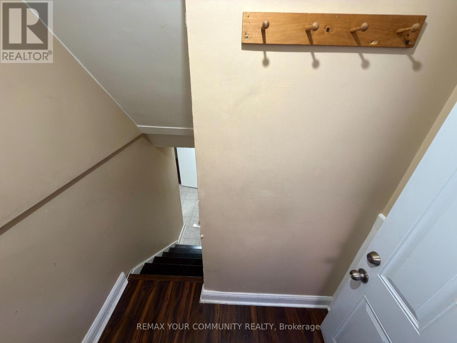 Lower Room 2 - 86 Lesmount Avenue, Toronto, Ontario  M4J 3V9 - Photo 2 - E13716026