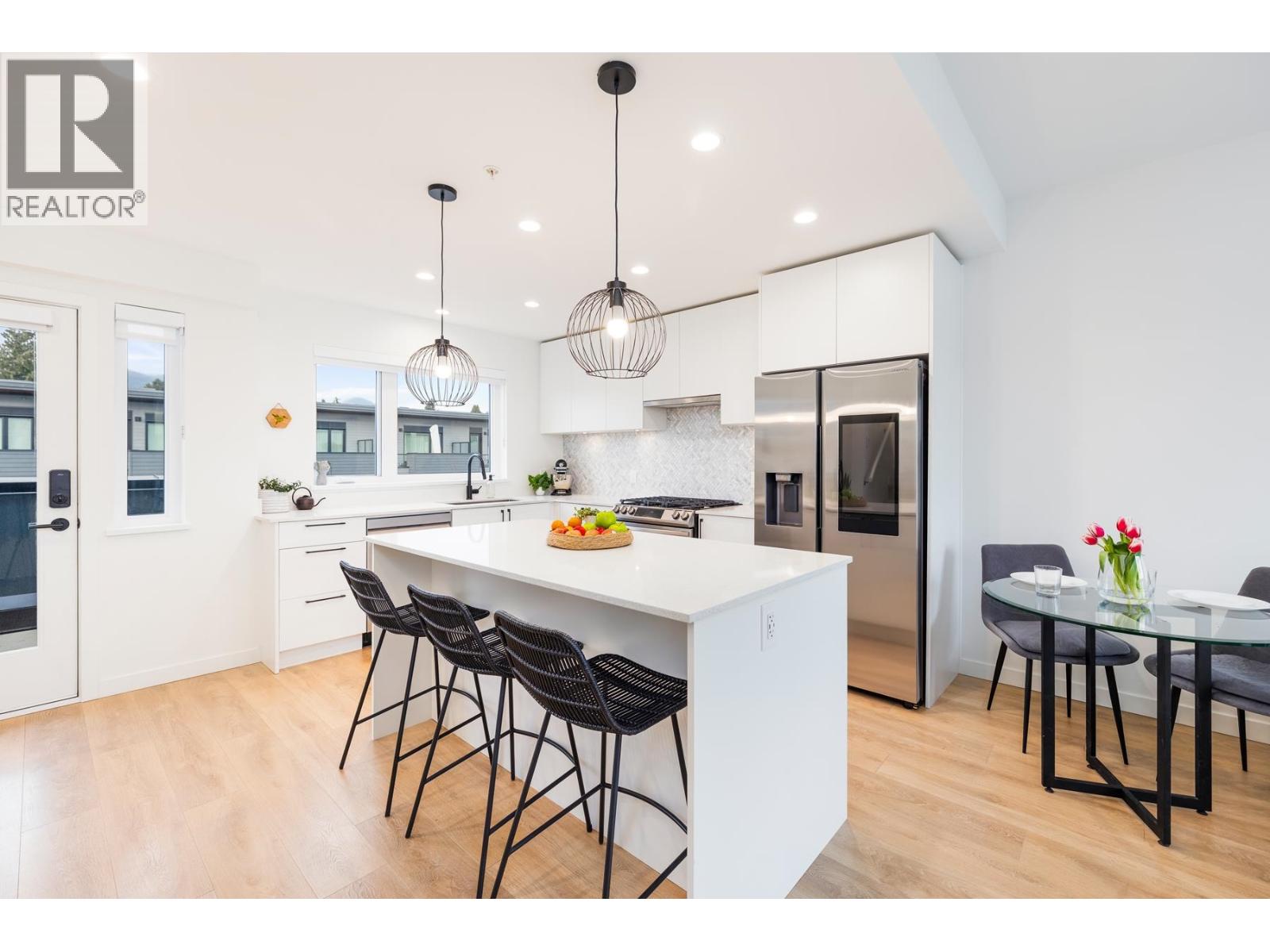 444 545 E 2nd Street, North Vancouver, British Columbia V7L 1E1 - Photo 4 - R3159191