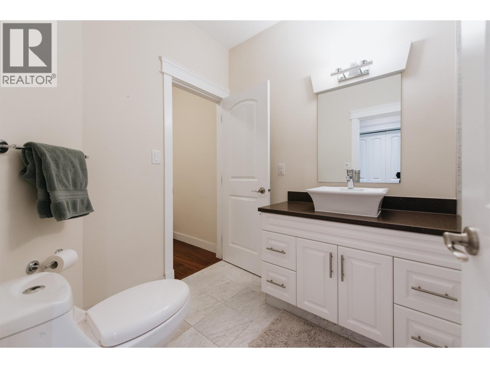 766 Gerussi Lane, Gibsons, British Columbia  V0N 1V7 - Photo 21 - R3159165