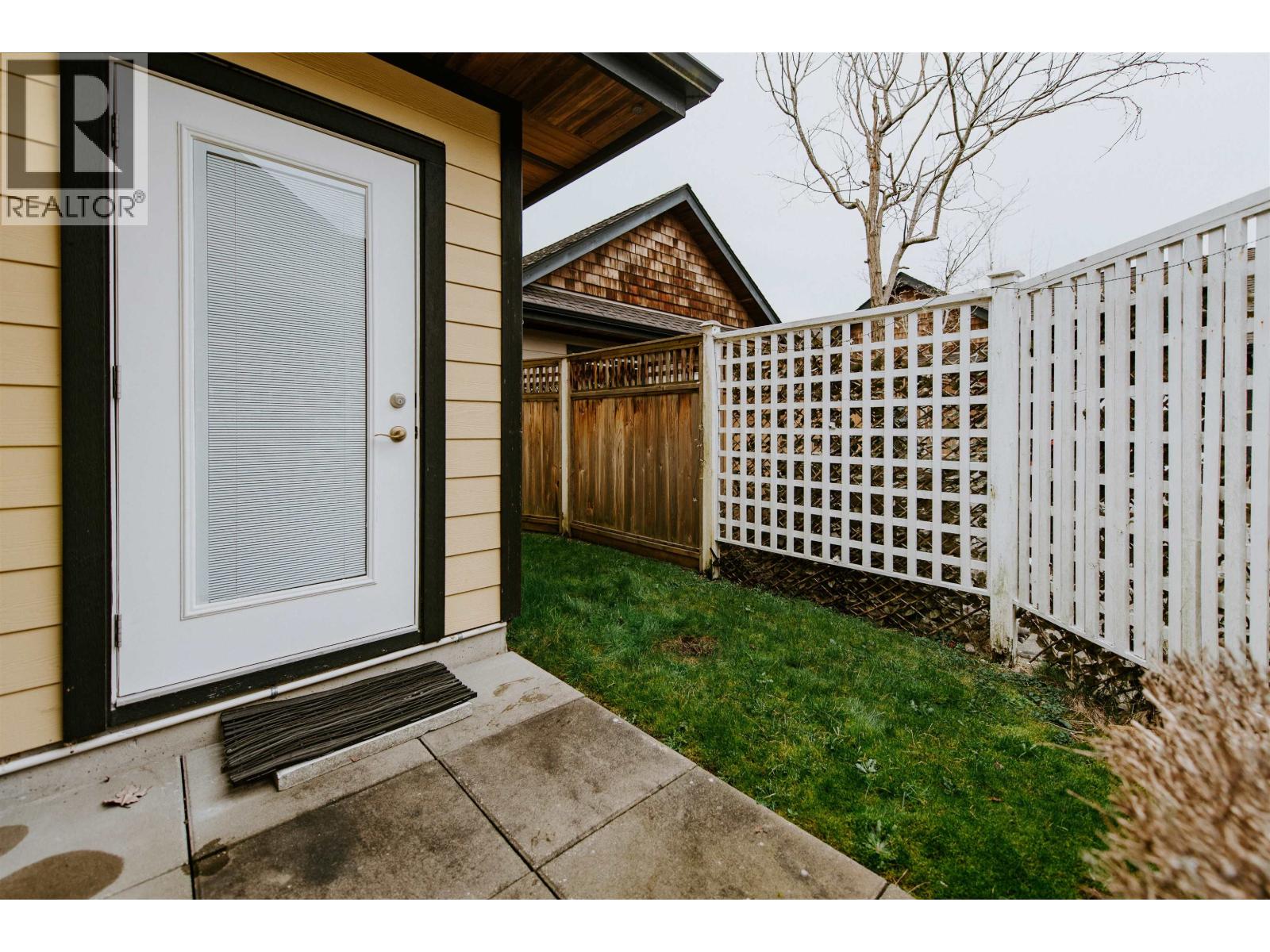 766 Gerussi Lane, Gibsons, British Columbia  V0N 1V7 - Photo 24 - R3159165