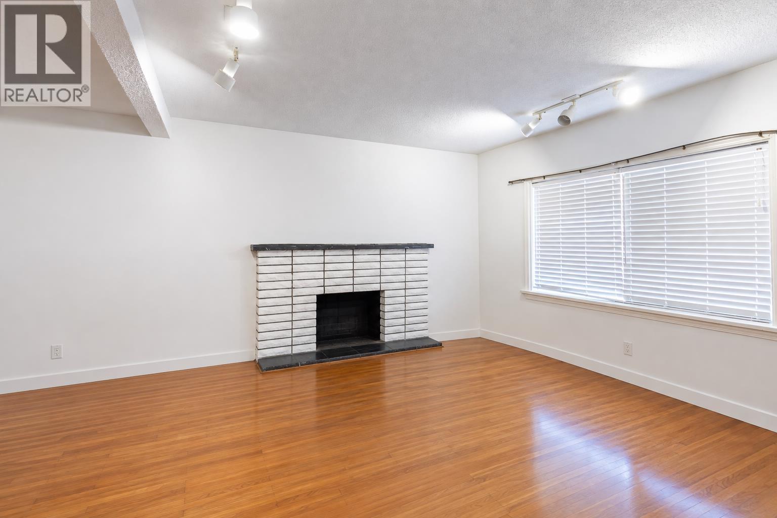 380 E 58th Avenue, Vancouver, British Columbia  V5X 1V9 - Photo 6 - R3159190