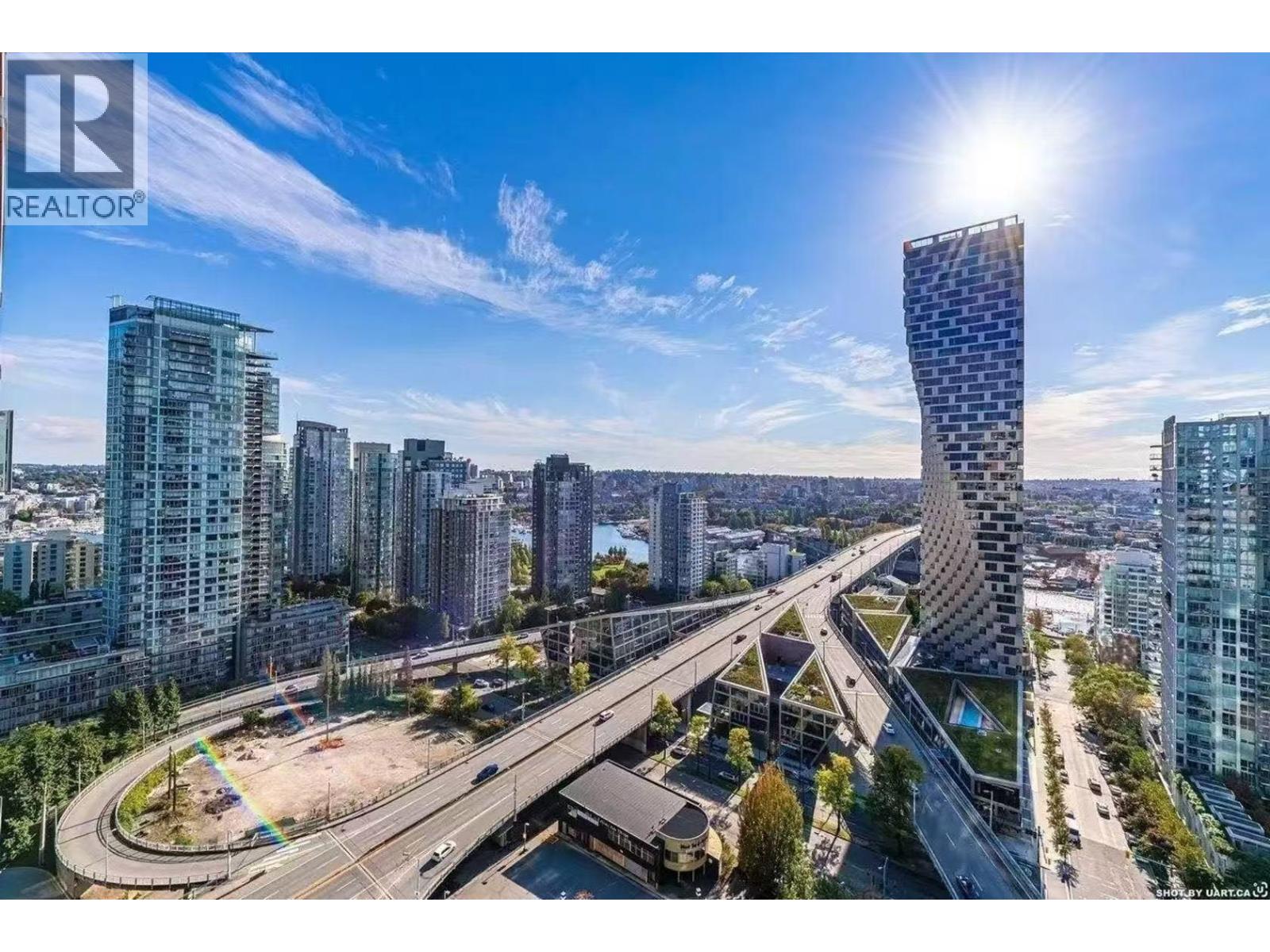 503 1480 Howe St., Vancouver, British Columbia V6Z 0G5 - Photo 2 - R3159189