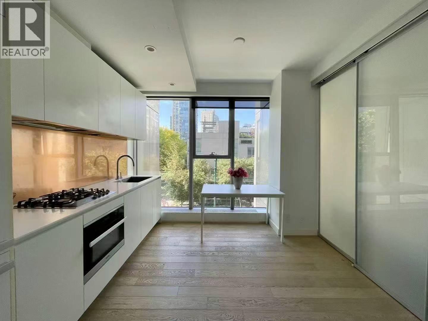 503 1480 Howe St., Vancouver, British Columbia V6Z 0G5 - Photo 3 - R3159189