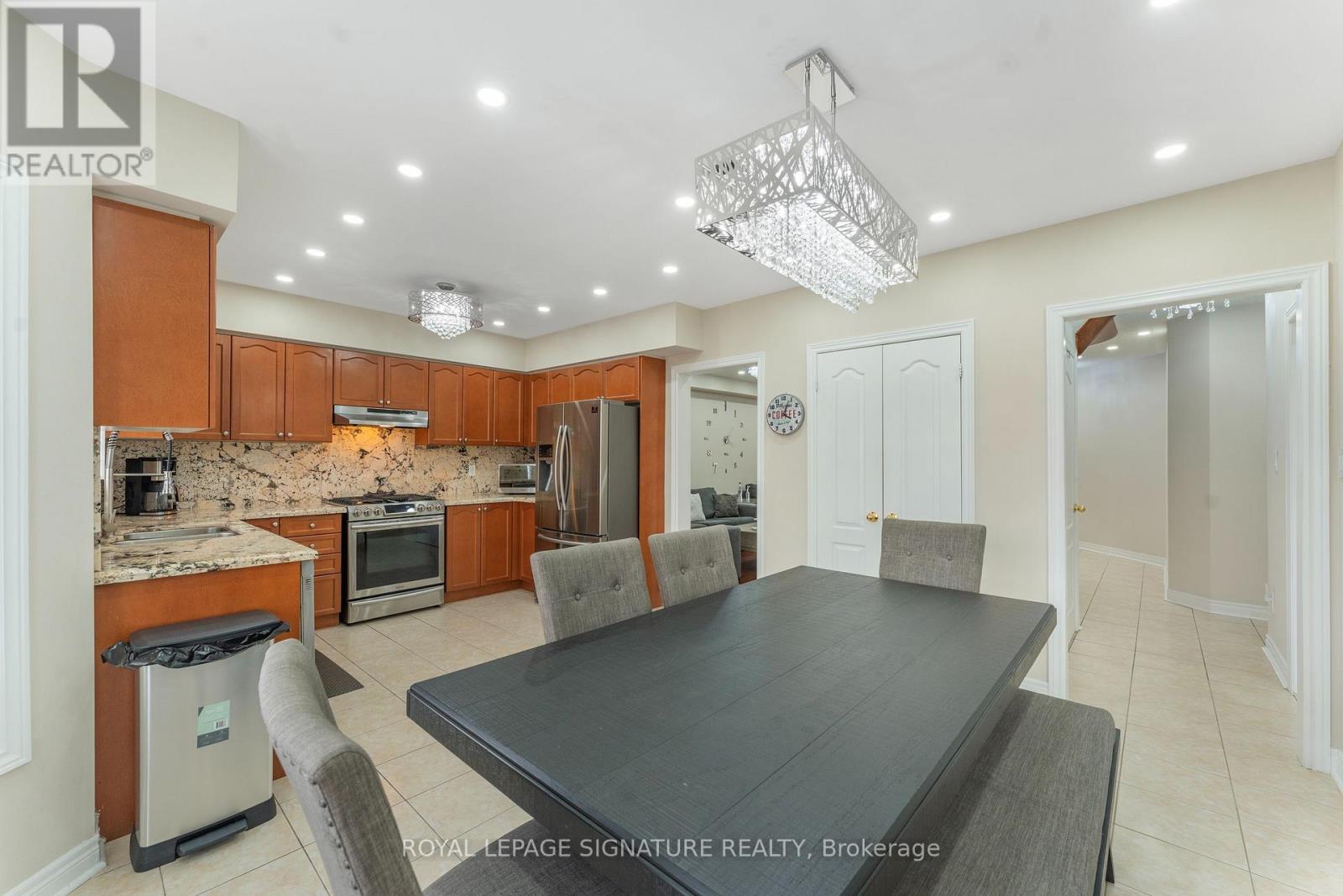 89 Patti Mcculloch Way, Newmarket, Ontario  L3X 3G1 - Photo 16 - N13715908
