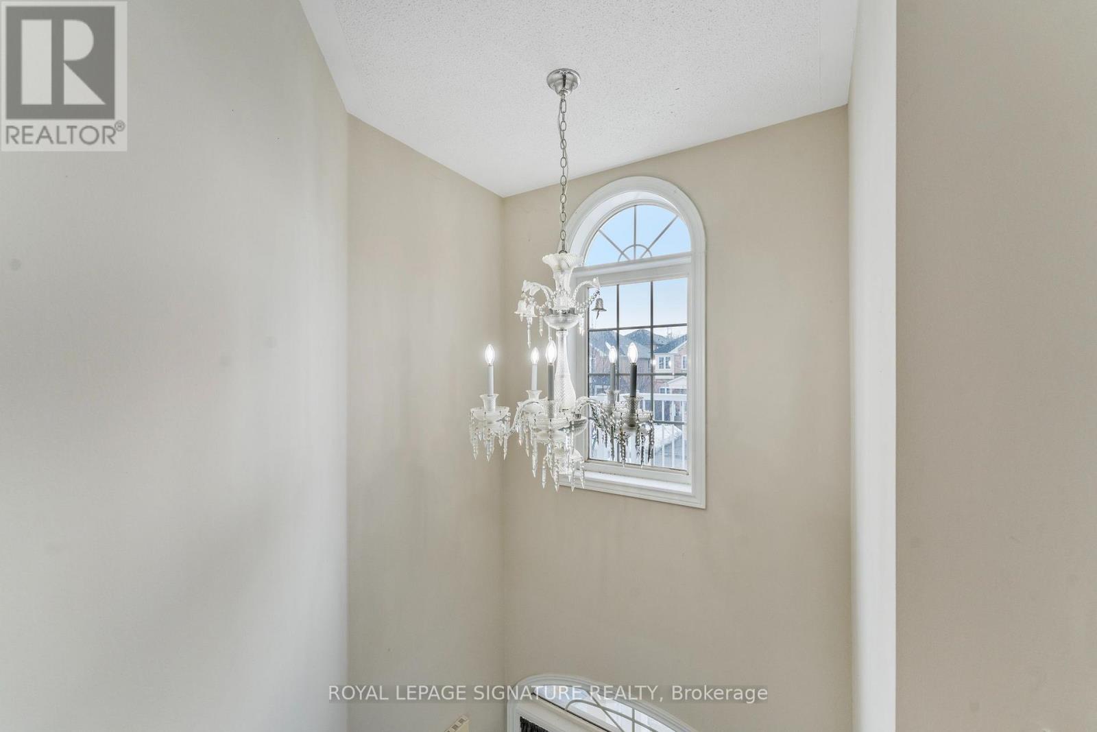 89 Patti Mcculloch Way, Newmarket, Ontario  L3X 3G1 - Photo 8 - N13715908