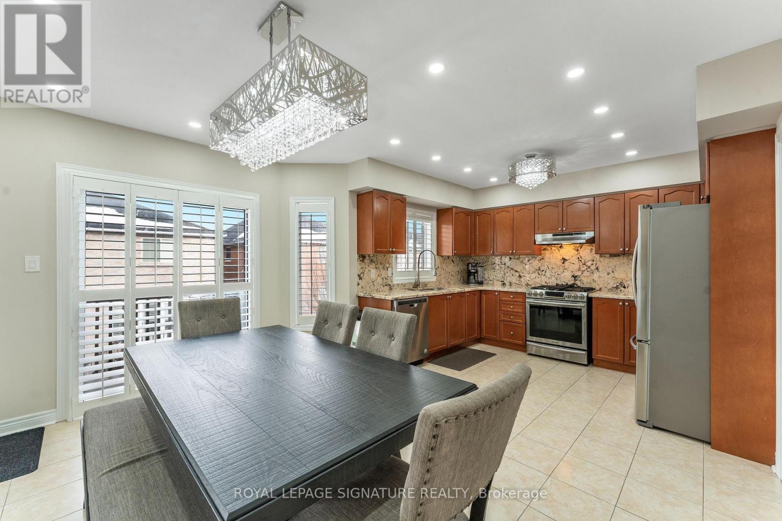 89 Patti Mcculloch Way, Newmarket, Ontario  L3X 3G1 - Photo 18 - N13715908