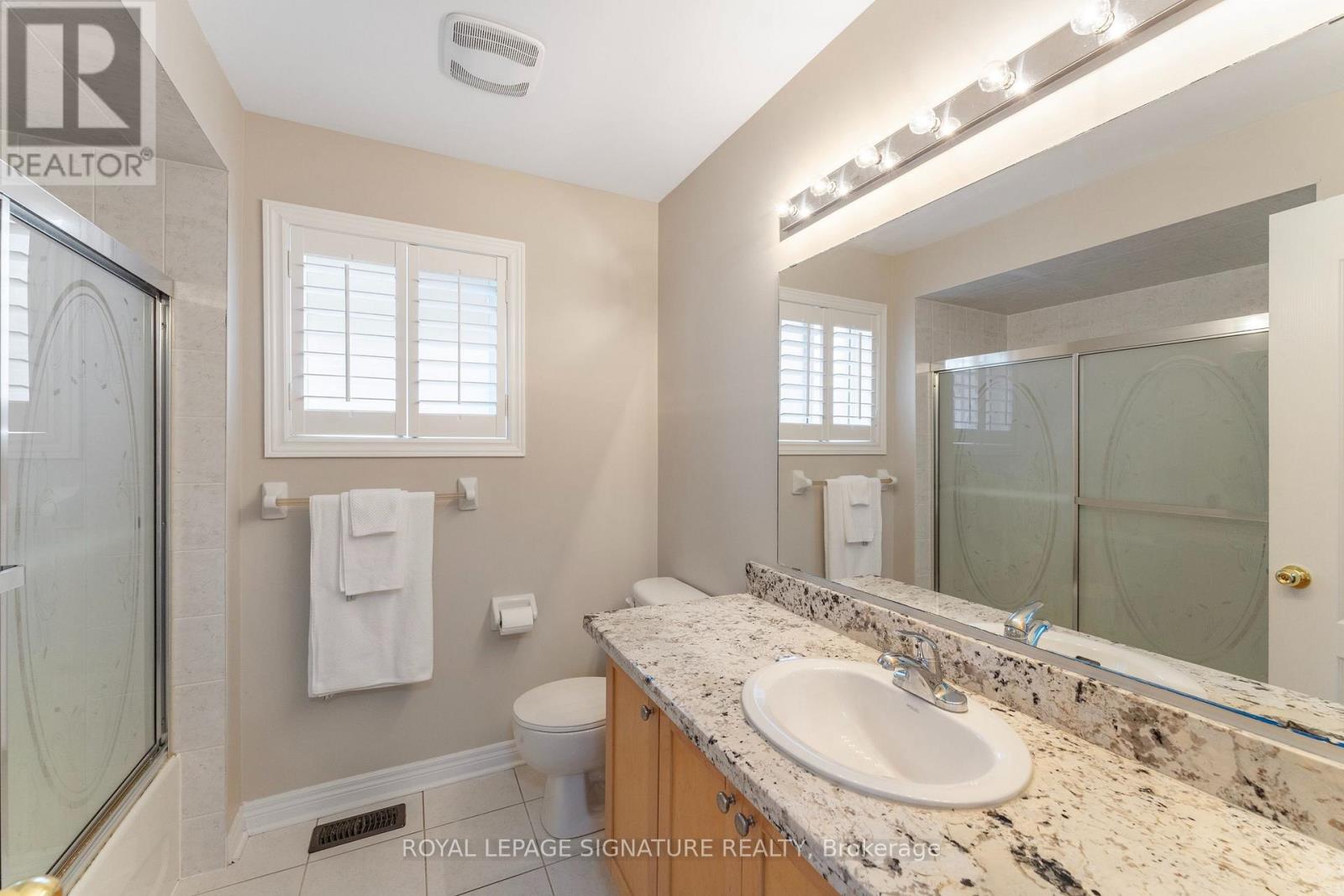 89 Patti Mcculloch Way, Newmarket, Ontario  L3X 3G1 - Photo 38 - N13715908