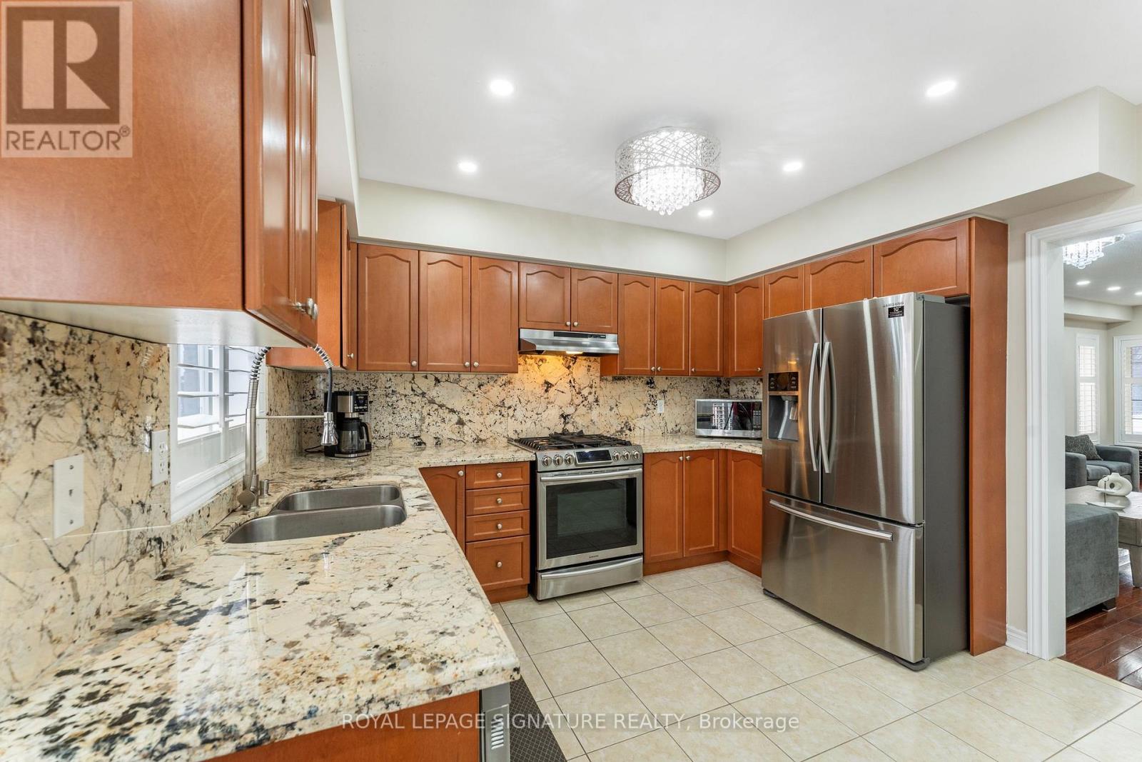 89 Patti Mcculloch Way, Newmarket, Ontario  L3X 3G1 - Photo 19 - N13715908