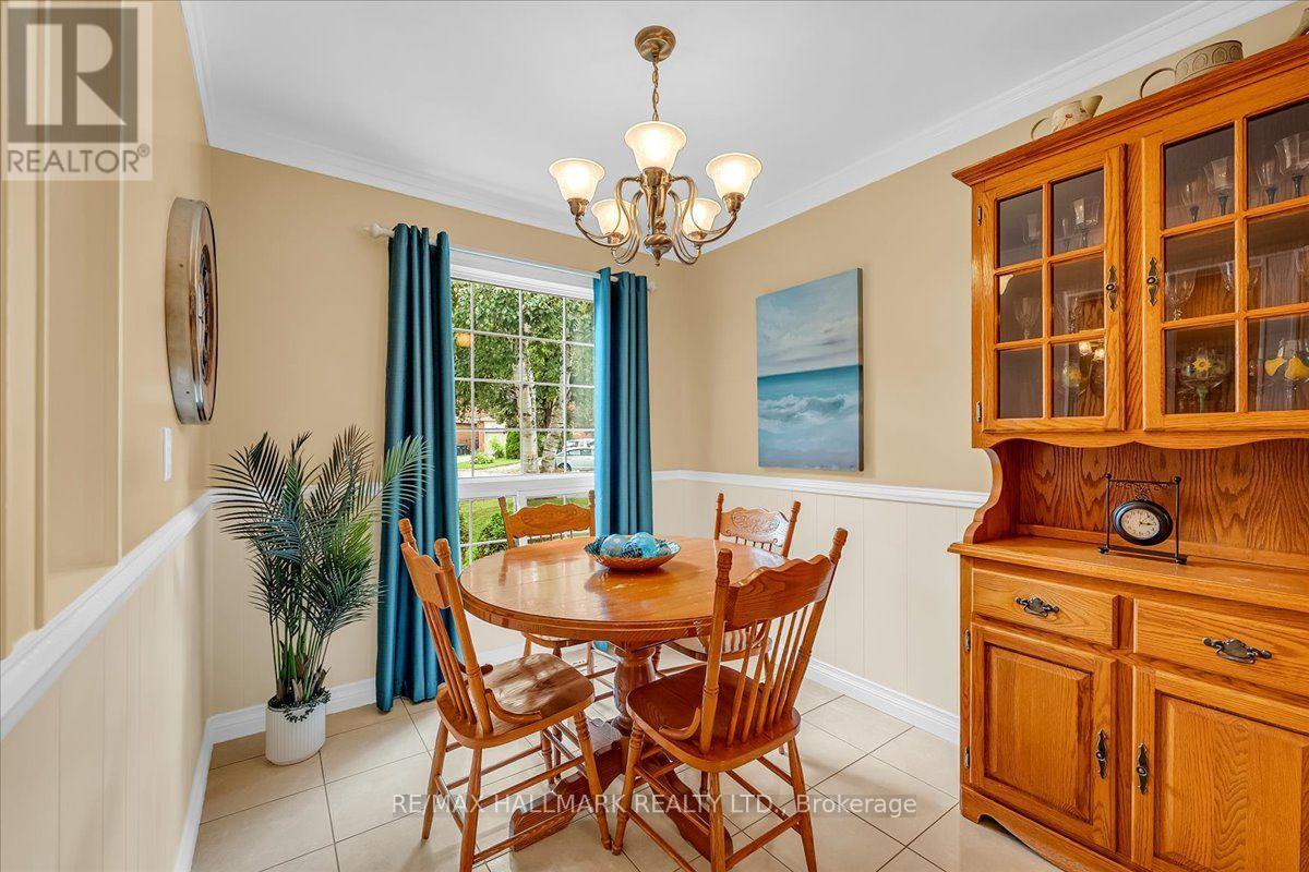 102 Trewartha Crescent, Brampton, Ontario  L6Z 1X4 - Photo 7 - W13715310