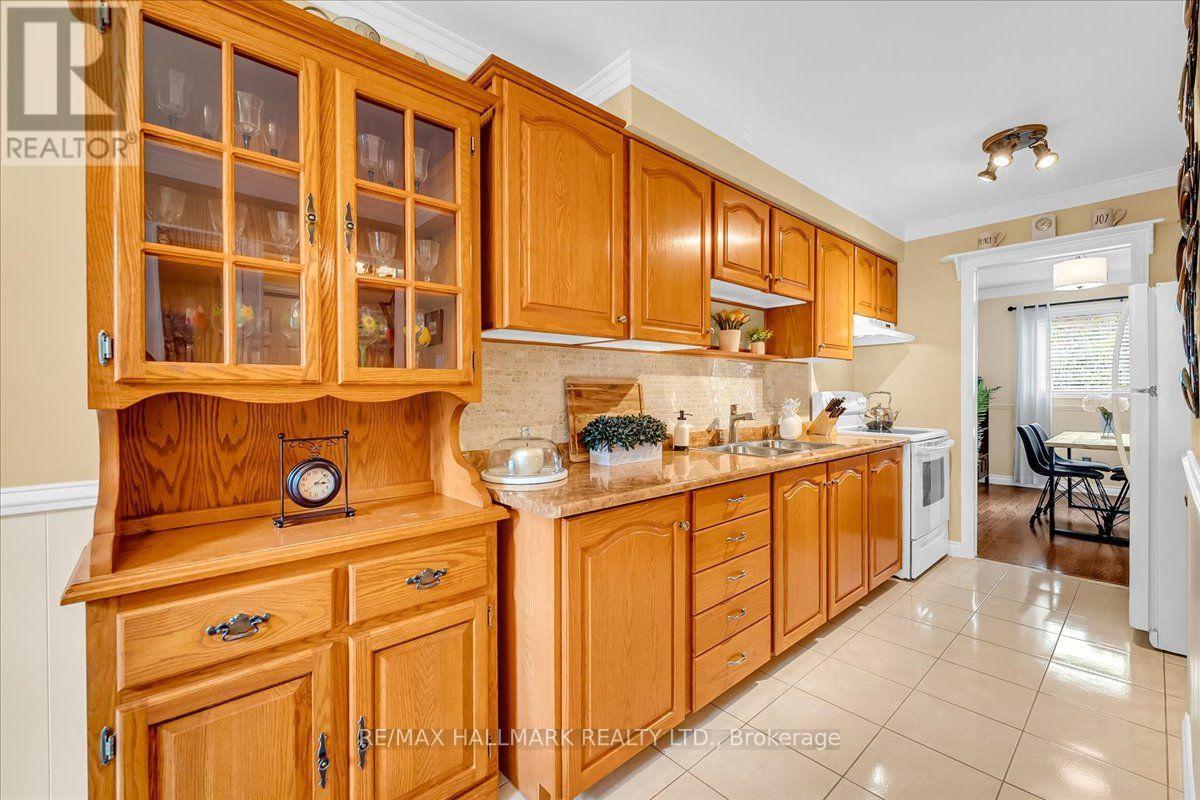 102 Trewartha Crescent, Brampton, Ontario  L6Z 1X4 - Photo 8 - W13715310