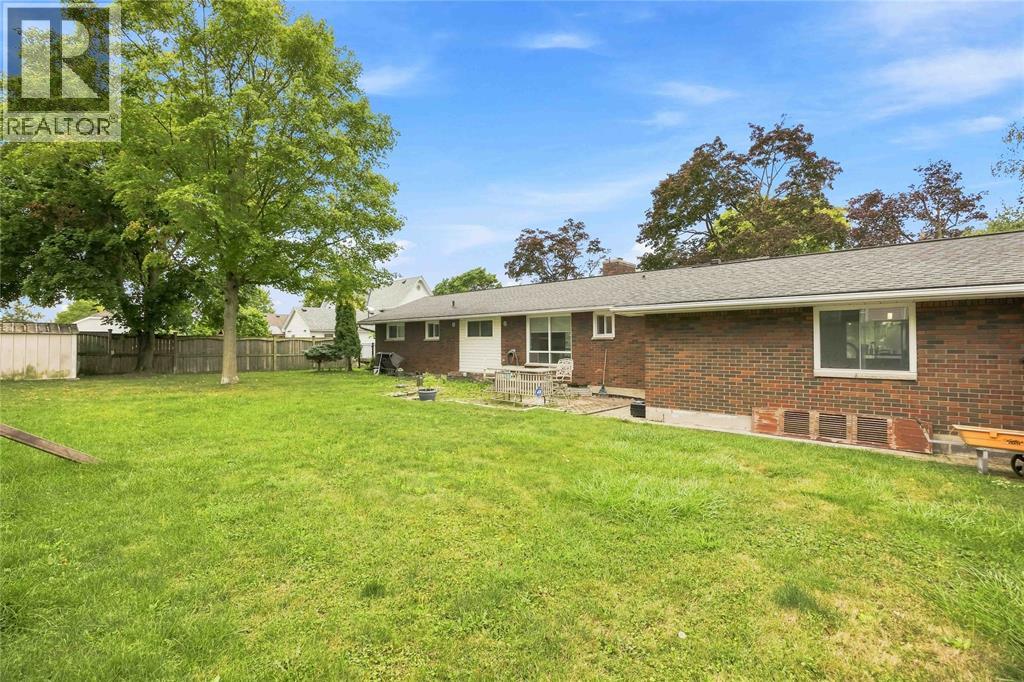 1202 St.clair Parkway, St Clair, Ontario  N0N 1M0 - Photo 37 - 26020904