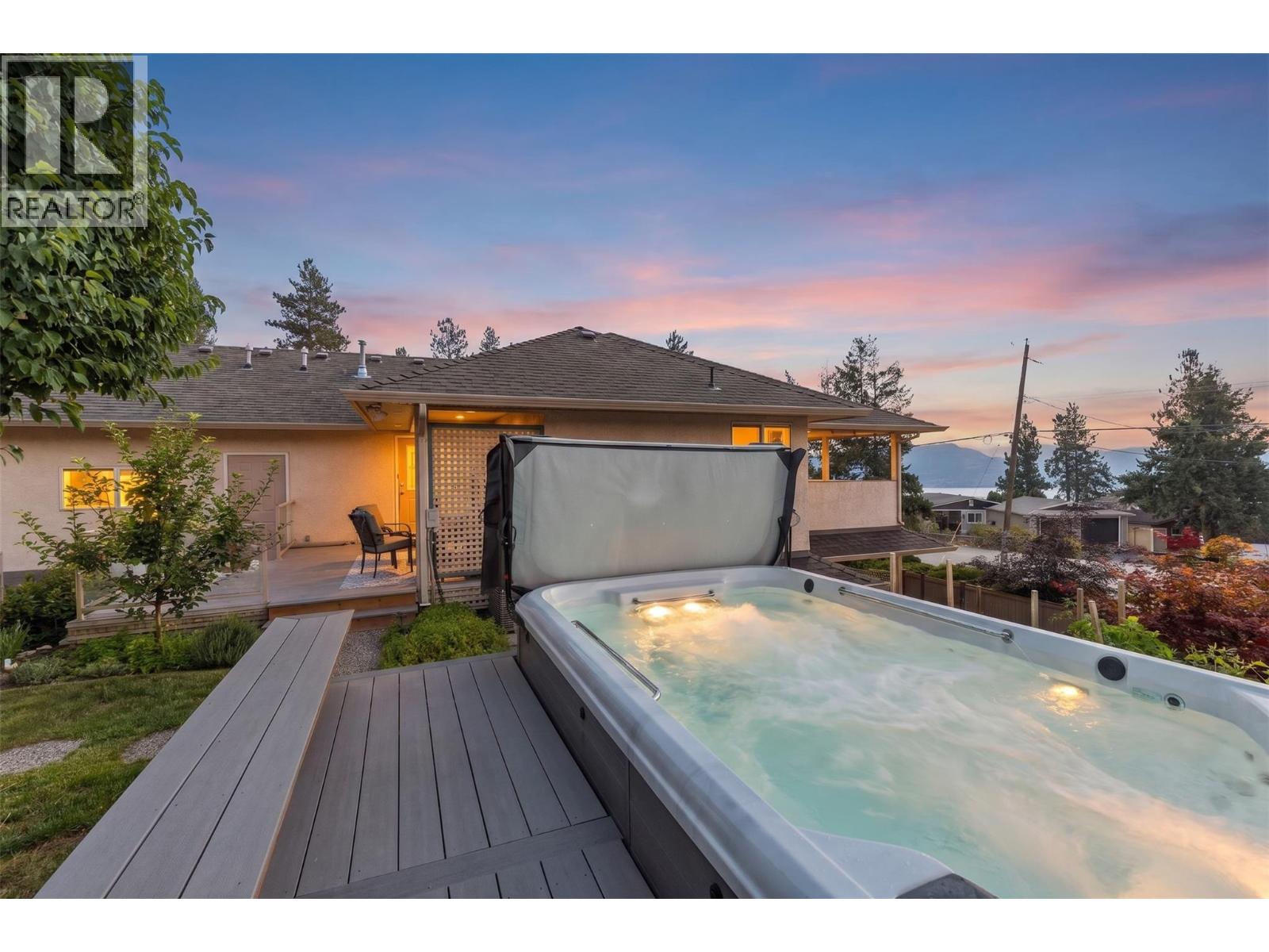 5990 Victoria Street, Peachland, British Columbia  V0H 2E9 - Photo 30 - 10398692