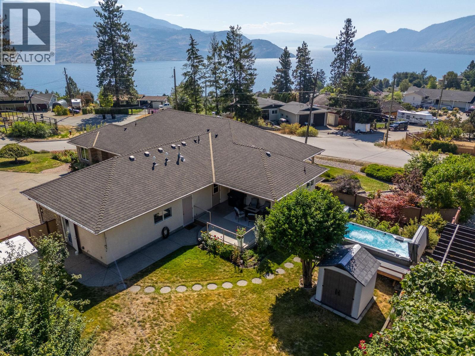 5990 Victoria Street, Peachland, British Columbia  V0H 2E9 - Photo 2 - 10398692