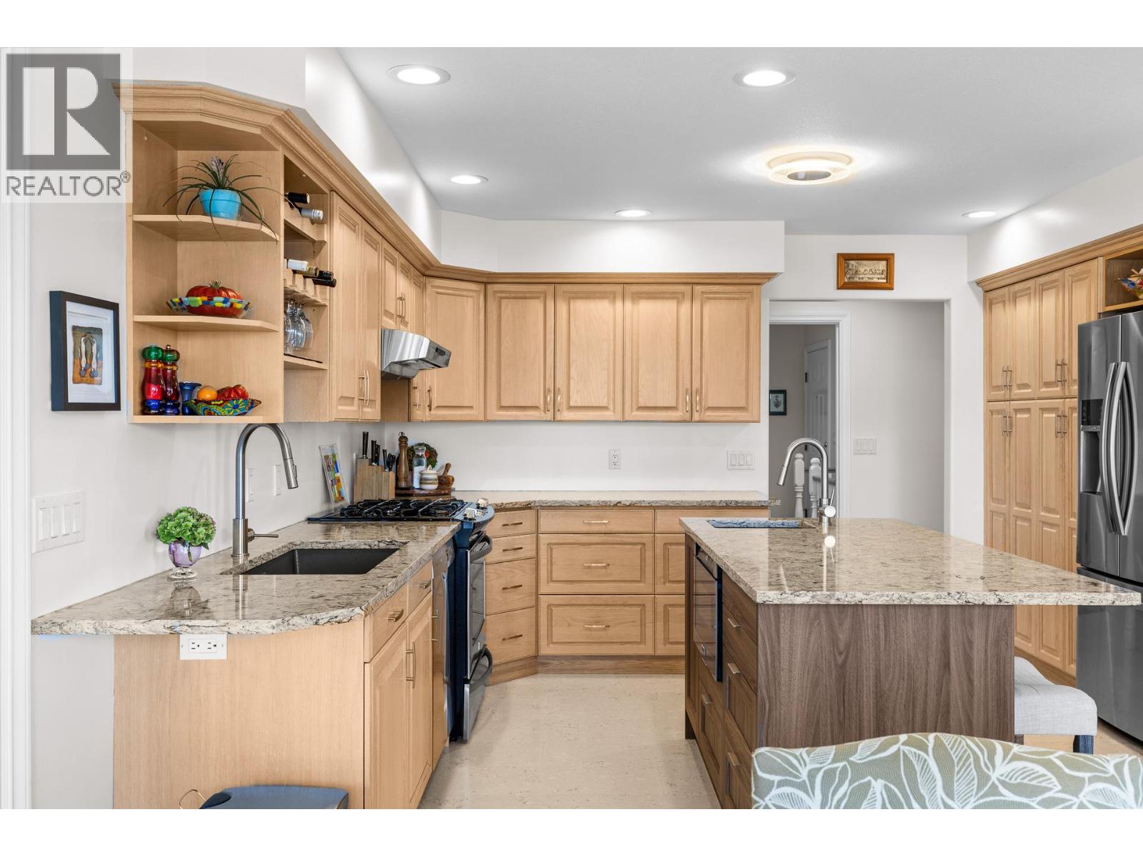 5990 Victoria Street, Peachland, British Columbia  V0H 2E9 - Photo 14 - 10398692