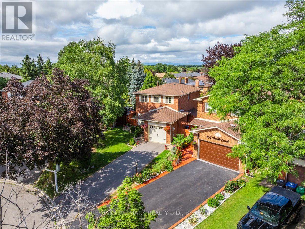102 Trewartha Crescent, Brampton, Ontario  L6Z 1X4 - Photo 2 - W13715310