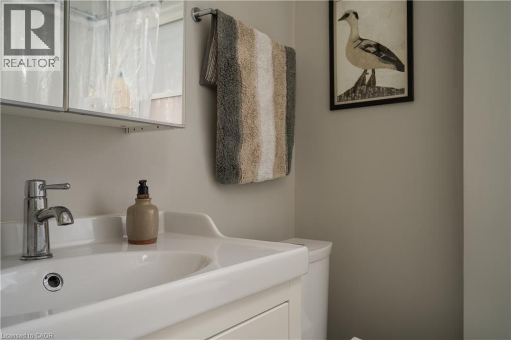 119 Rothsay Avenue, Hamilton, Ontario  L8M 3G3 - Photo 15 - 40858586