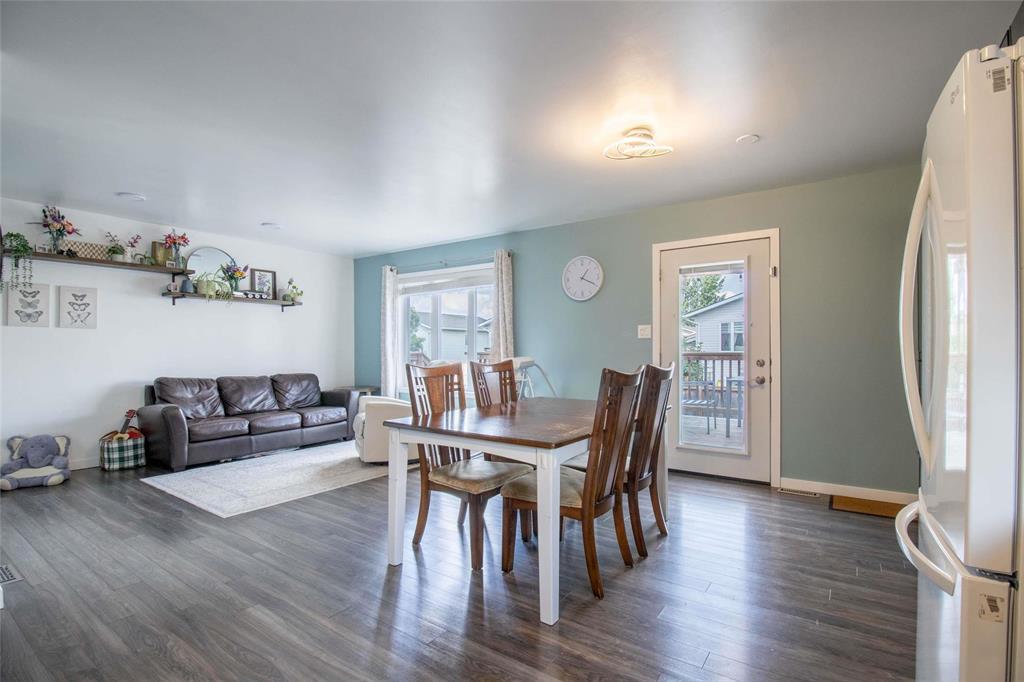 64 Whitby Crescent, Steinbach, Manitoba  R5G 0B4 - Photo 6 - 202621487