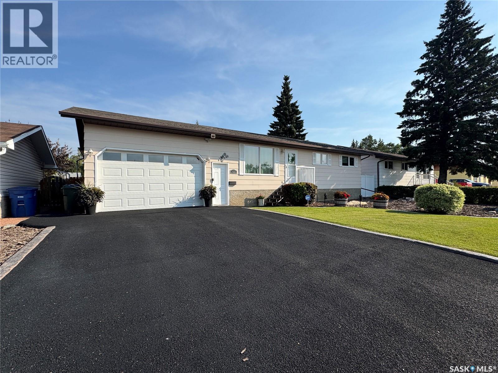 432 30th STREET, Battleford, Saskatchewan