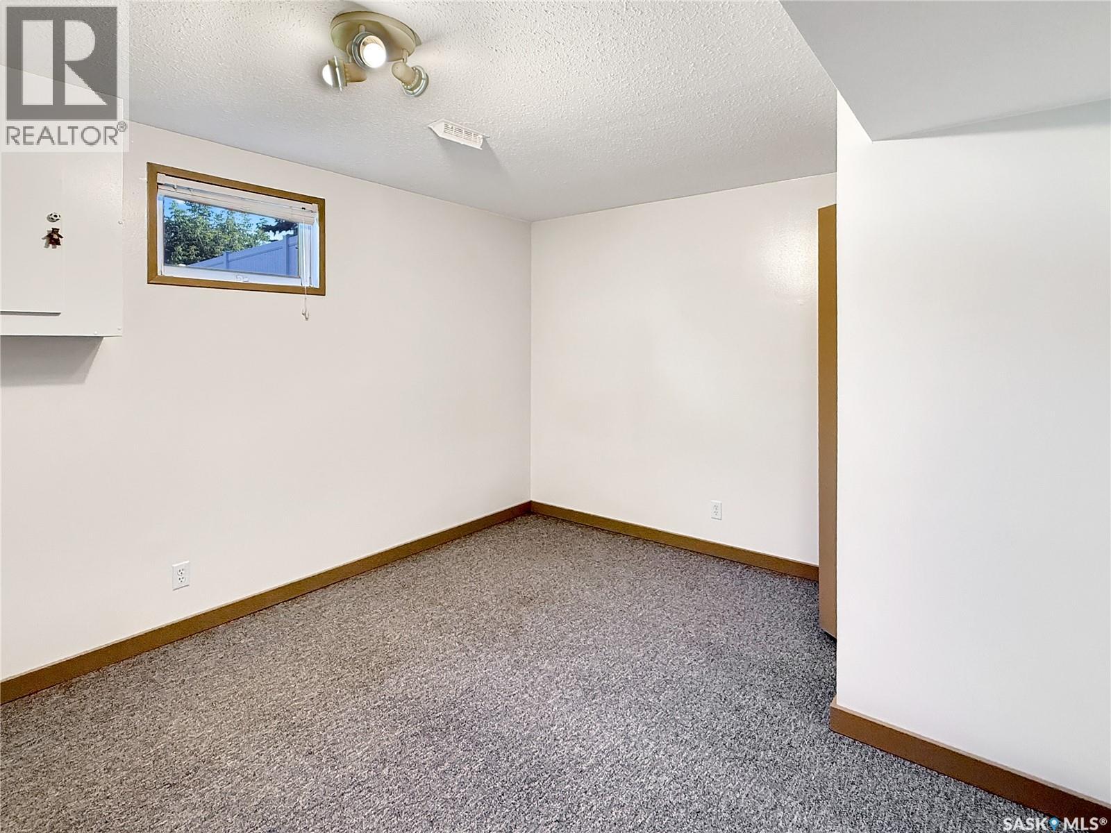 432 30th Street, Battleford, Saskatchewan  S0M 0E0 - Photo 11 - SK046731