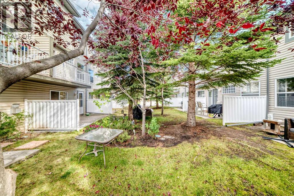 20 Everstone Place SW, Calgary, Alberta  T2Y 4H9 - Photo 29 - A2339278