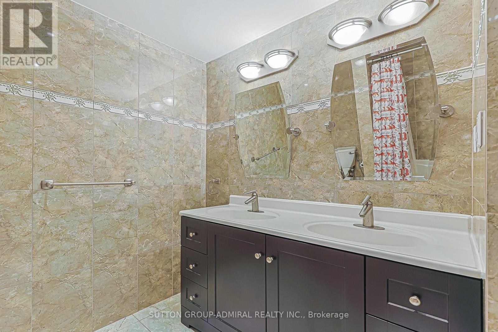 62 Pickett Crescent, Richmond Hill, Ontario  L4C 9L3 - Photo 33 - N13713666