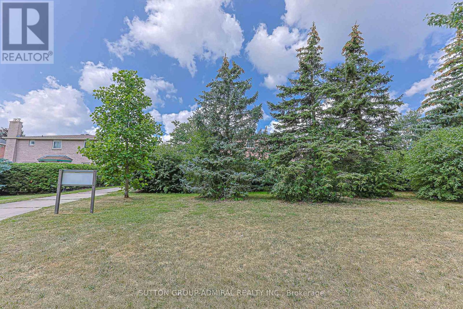 62 Pickett Crescent, Richmond Hill, Ontario  L4C 9L3 - Photo 46 - N13713666