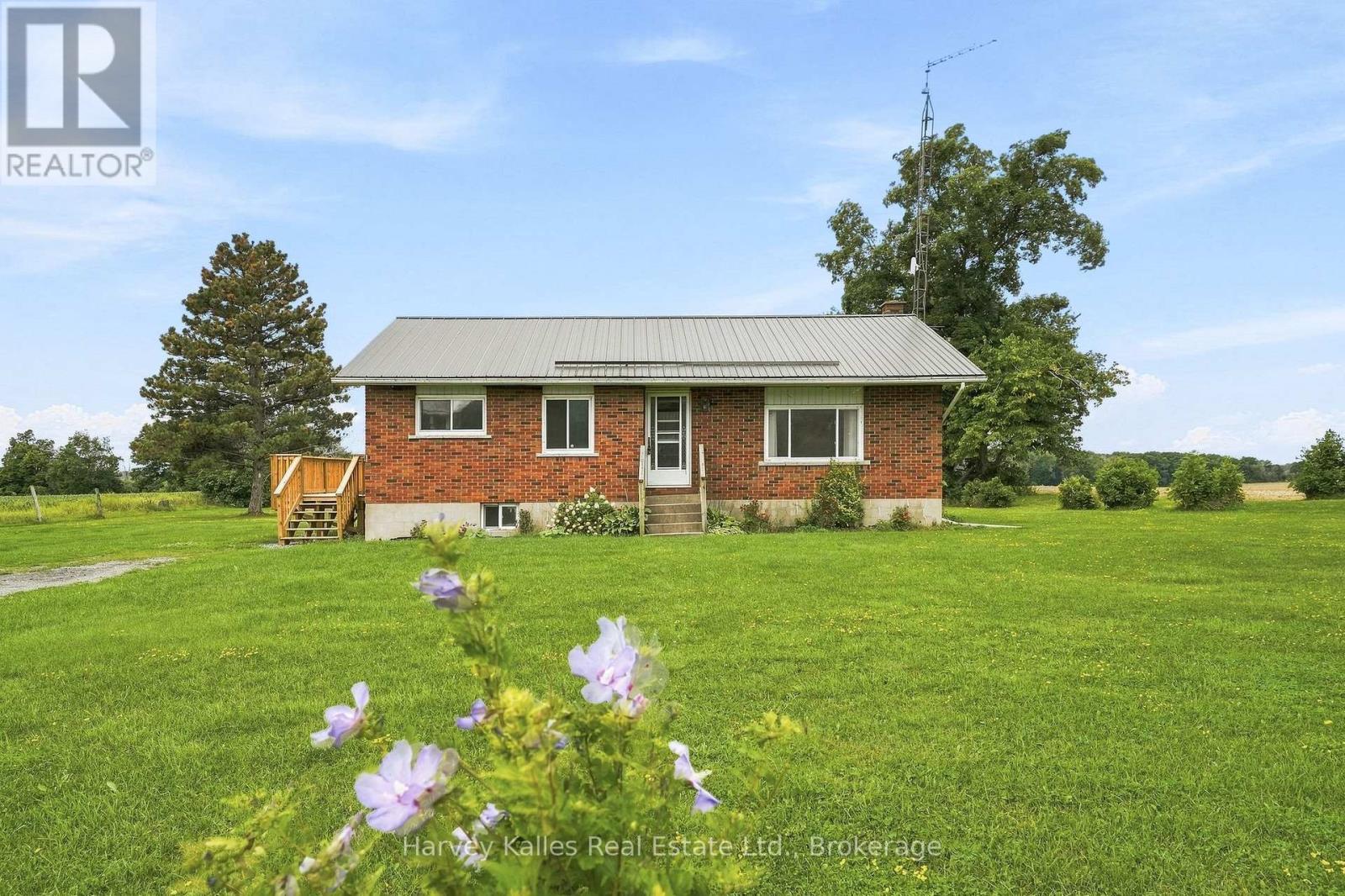 147 Caughey Road — photo 1