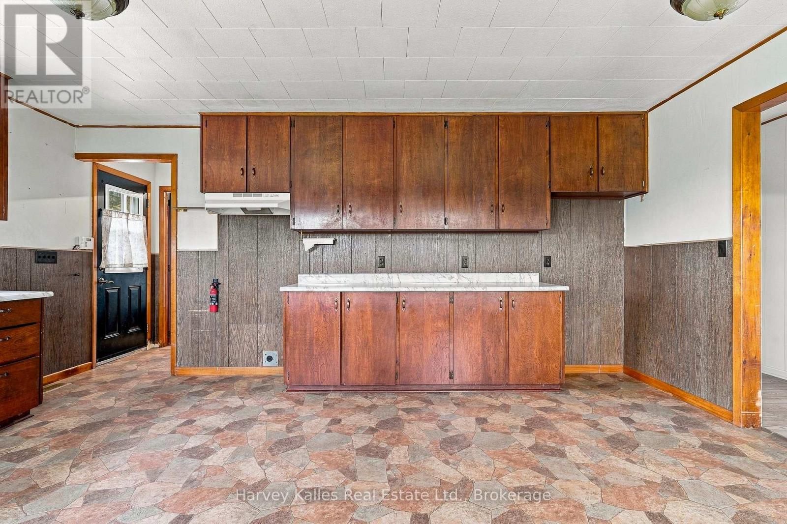 147 Caughey Road, Prince Edward County, Ontario  K0K 1W0 - Photo 11 - X13716144