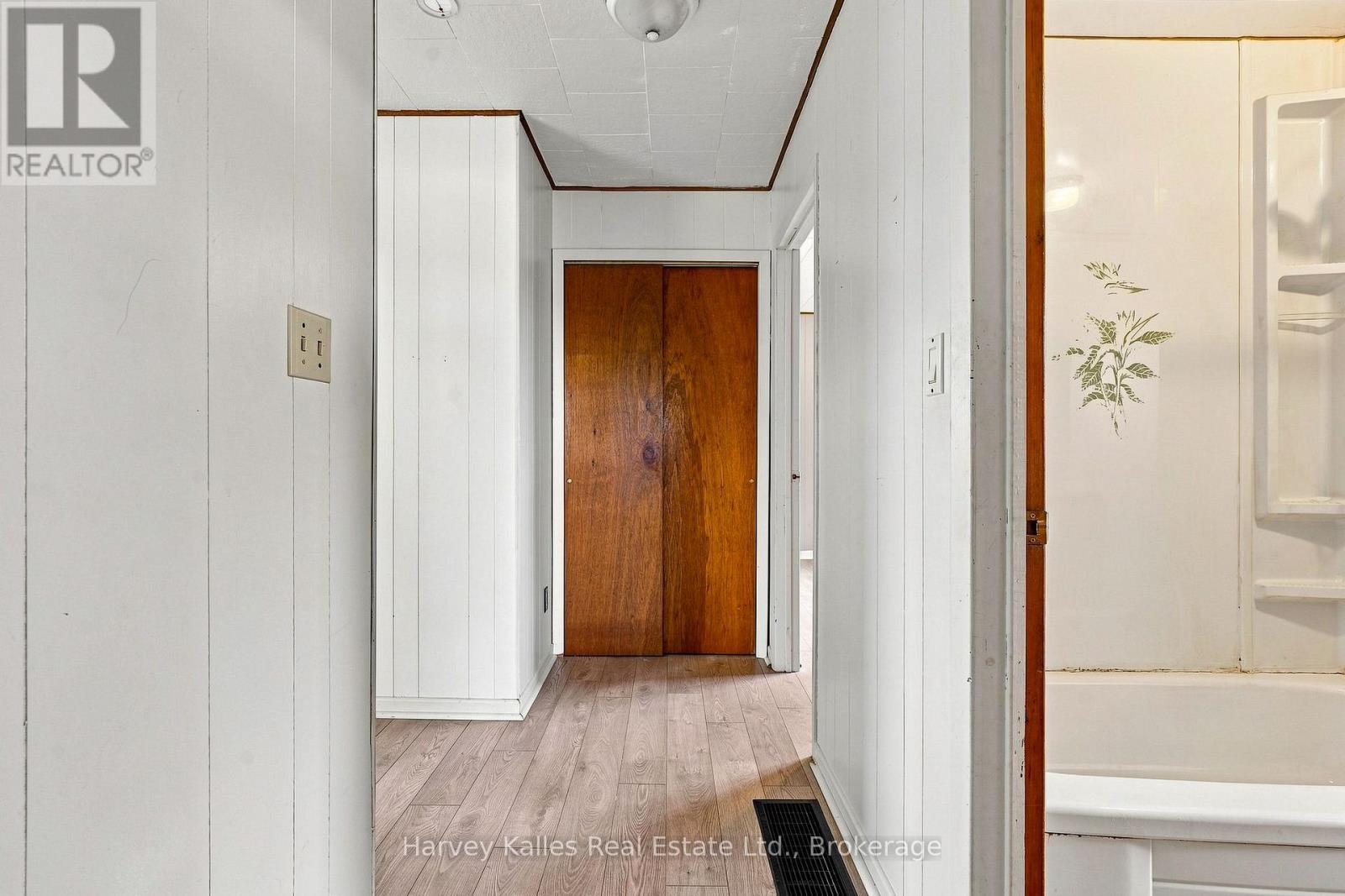 147 Caughey Road, Prince Edward County, Ontario  K0K 1W0 - Photo 15 - X13716144