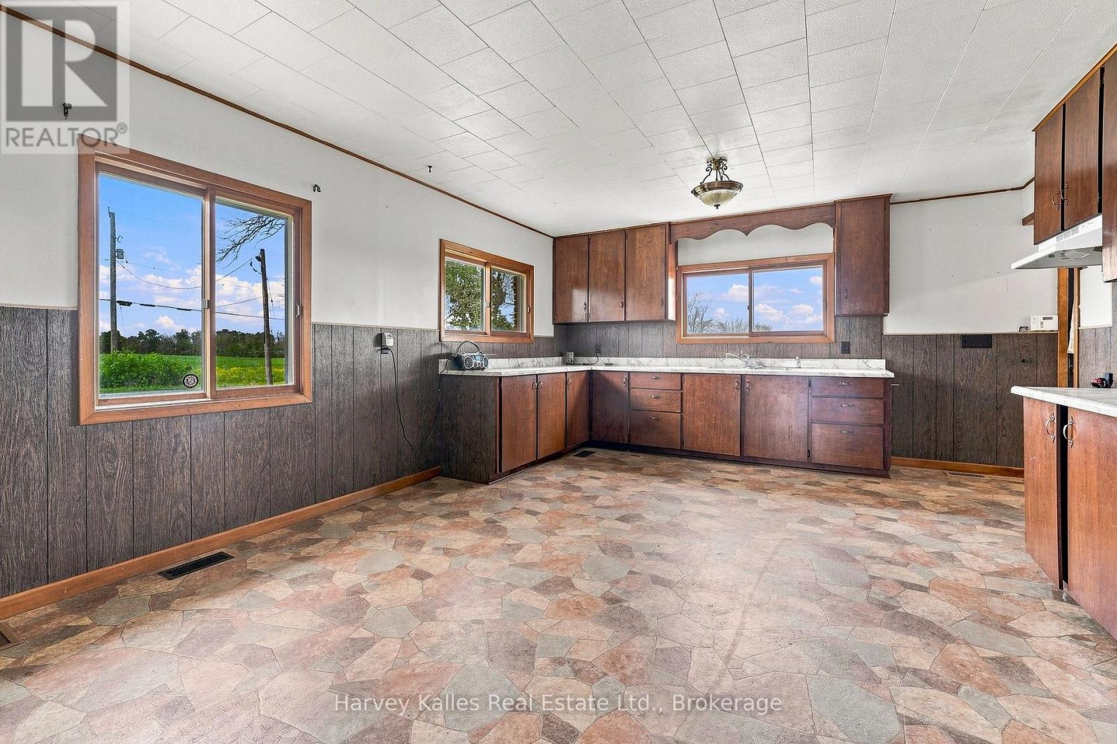 147 Caughey Road, Prince Edward County, Ontario  K0K 1W0 - Photo 8 - X13716144