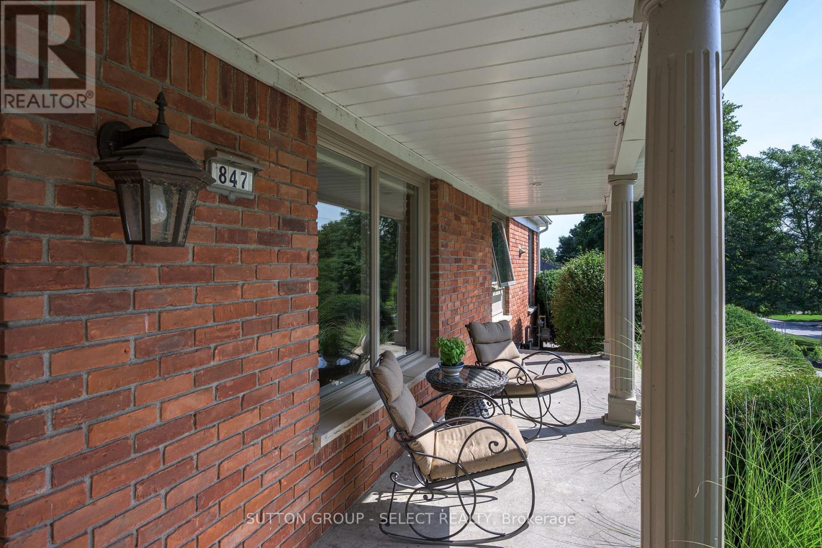847 Clearview Avenue, London North, Ontario  N6H 2N1 - Photo 3 - X13716080