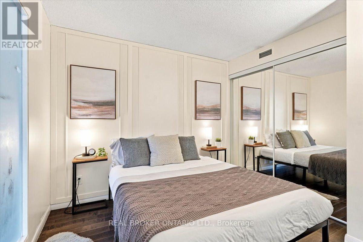 1468 - 209 Fort York Boulevard, Toronto, Ontario  M5V 4A1 - Photo 18 - C13716134