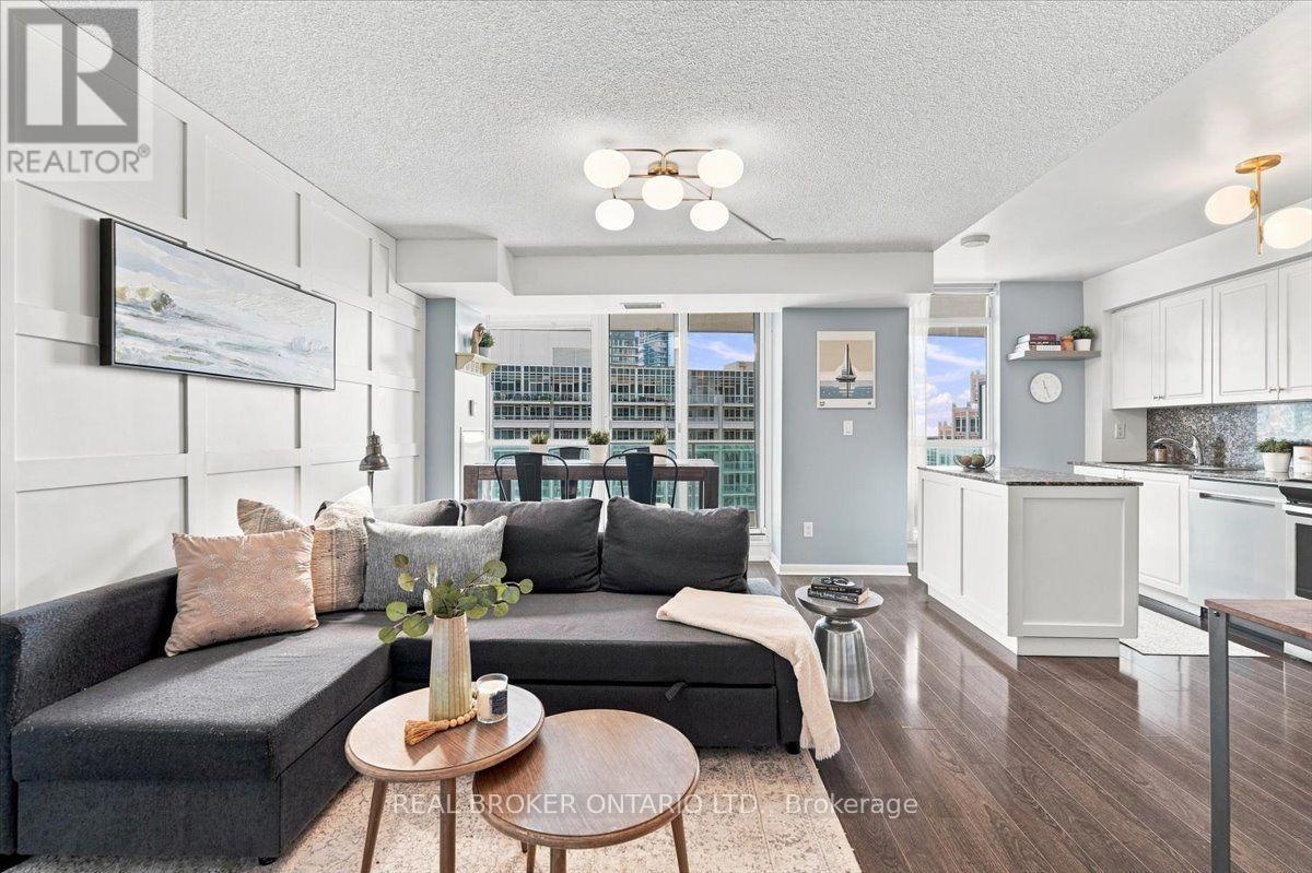 1468 - 209 Fort York Boulevard, Toronto, Ontario  M5V 4A1 - Photo 5 - C13716134