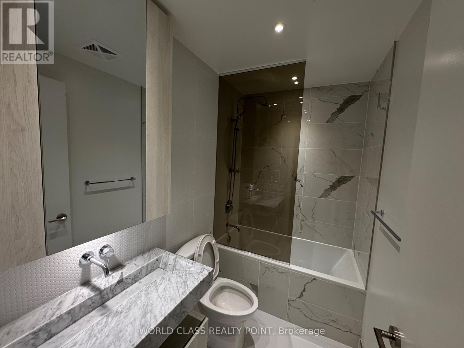 4406 - 11 Yorkville Avenue, Toronto, Ontario  M4W 0B7 - Photo 18 - C13716142