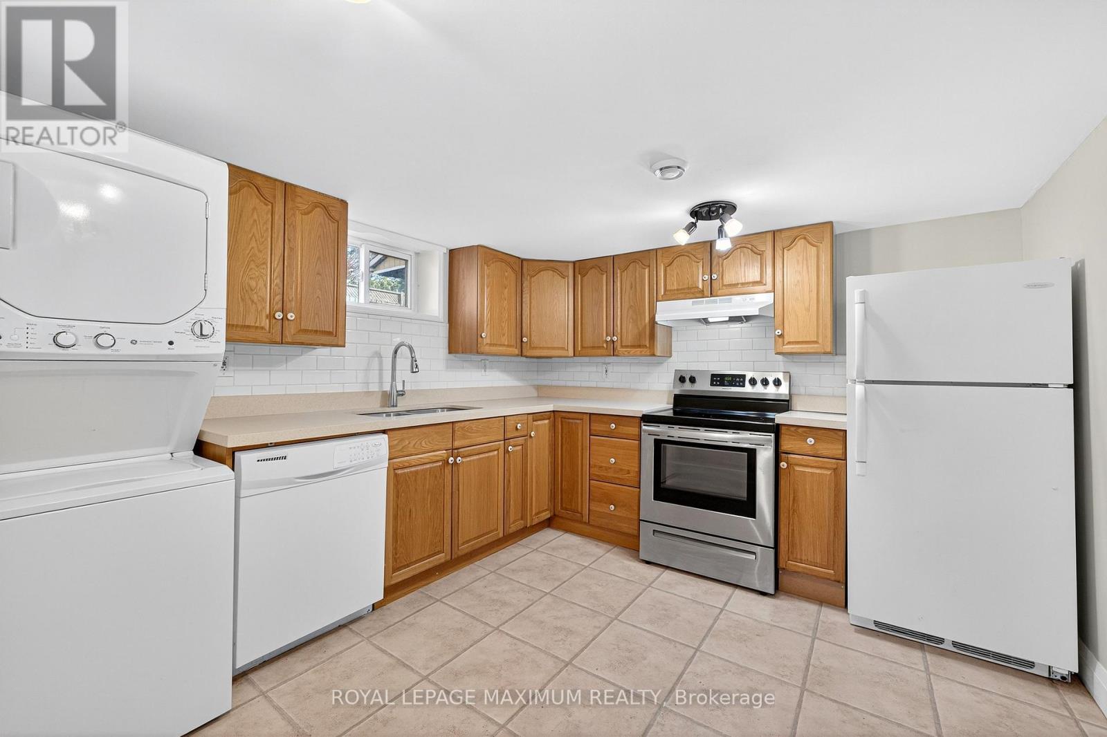 Basement - 362 Rosedale Drive, Whitby, Ontario  L1N 1Z4 - Photo 8 - E13716146