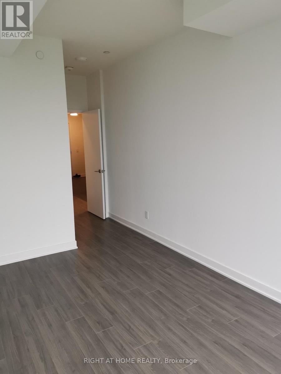 612 - 681 Yonge Street E, Barrie, Ontario  L9J 0K1 - Photo 4 - S13716058