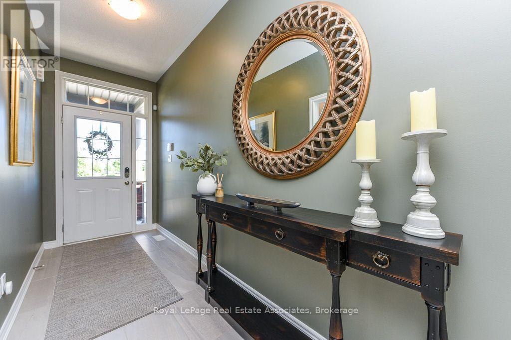4 Abelia Street, Brampton, Ontario  L6R 3W9 - Photo 4 - W13716074