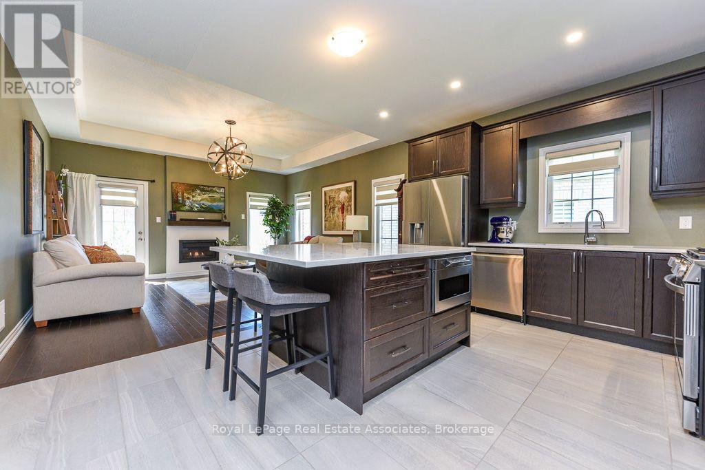 4 Abelia Street, Brampton, Ontario  L6R 3W9 - Photo 8 - W13716074
