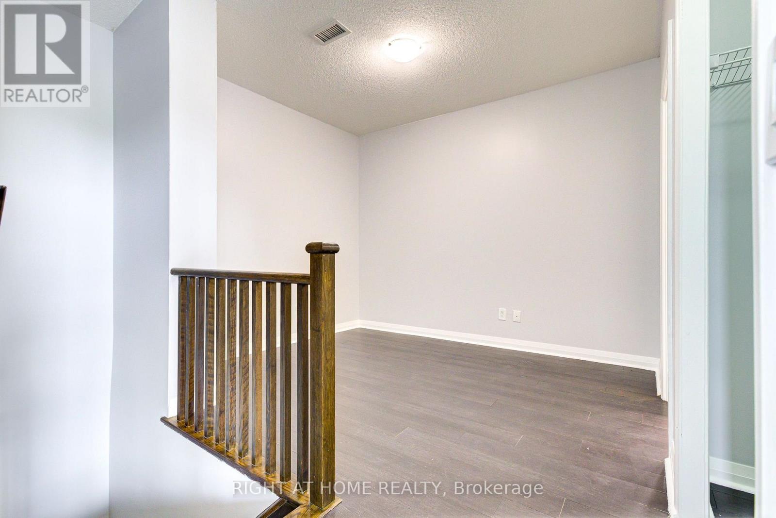 101 - 55 Eglinton Avenue W, Mississauga (Hurontario), Ontario  L5R 0E4 - Photo 15 - W13716090