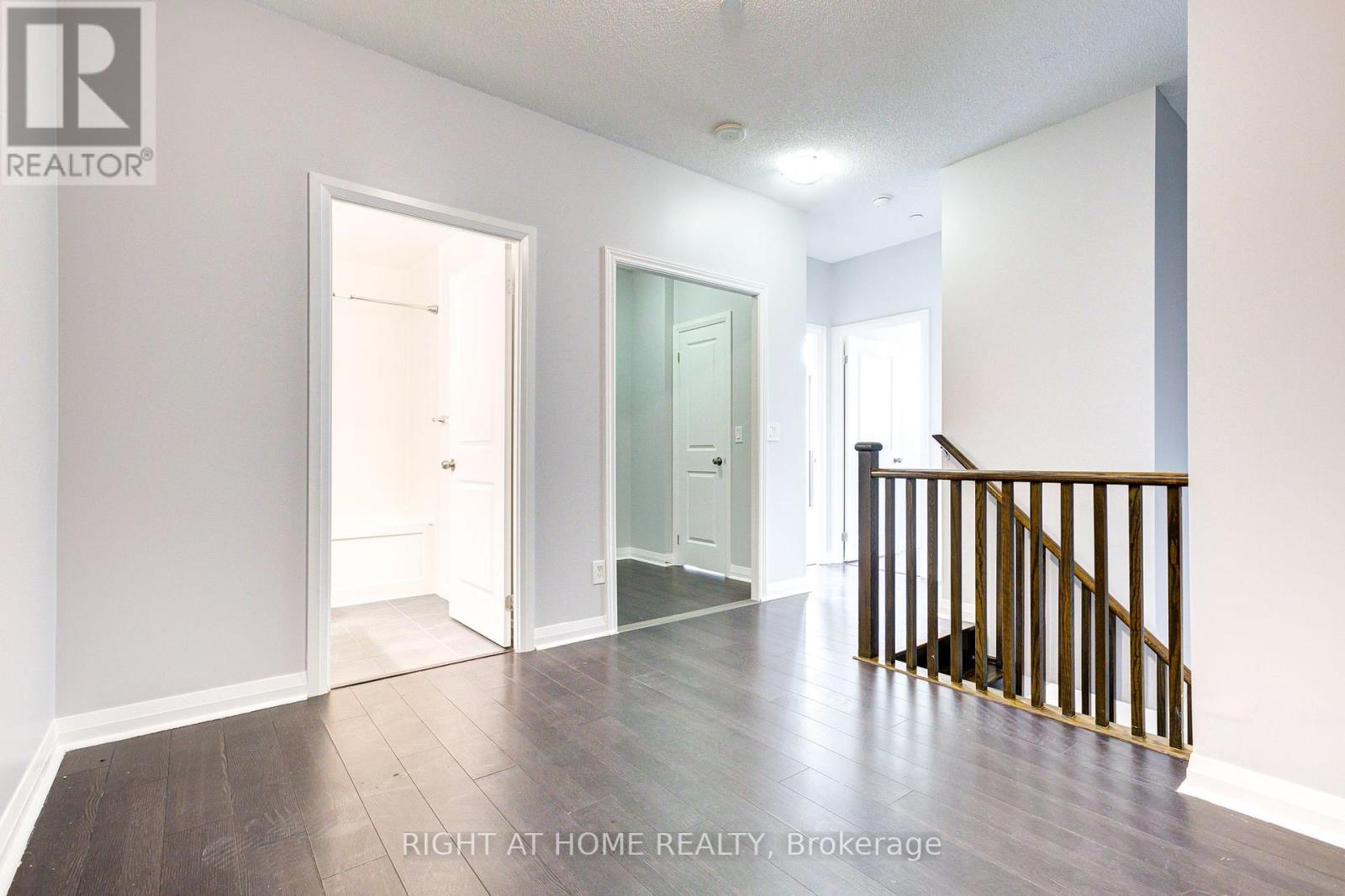 101 - 55 Eglinton Avenue W, Mississauga (Hurontario), Ontario  L5R 0E4 - Photo 16 - W13716090