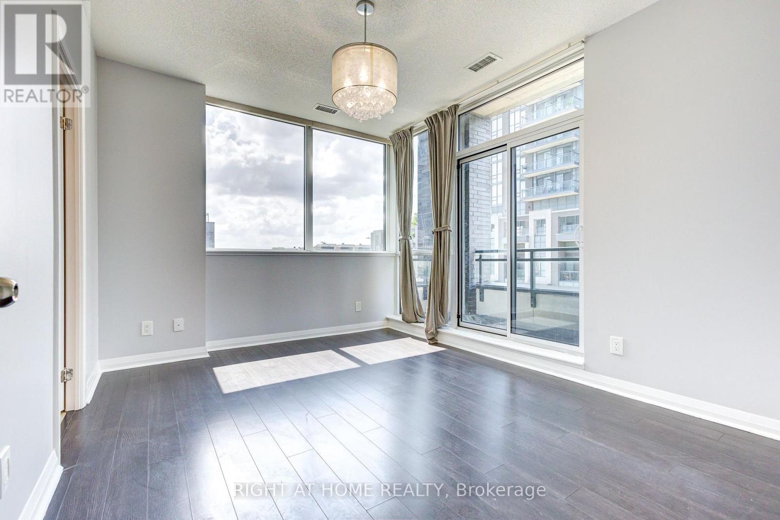 101 - 55 Eglinton Avenue W, Mississauga (Hurontario), Ontario  L5R 0E4 - Photo 17 - W13716090