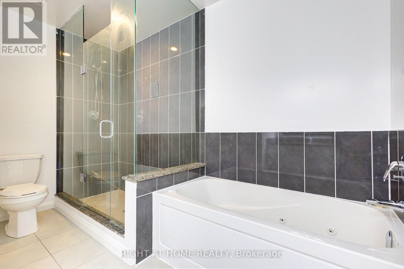 101 - 55 Eglinton Avenue W, Mississauga (Hurontario), Ontario  L5R 0E4 - Photo 20 - W13716090