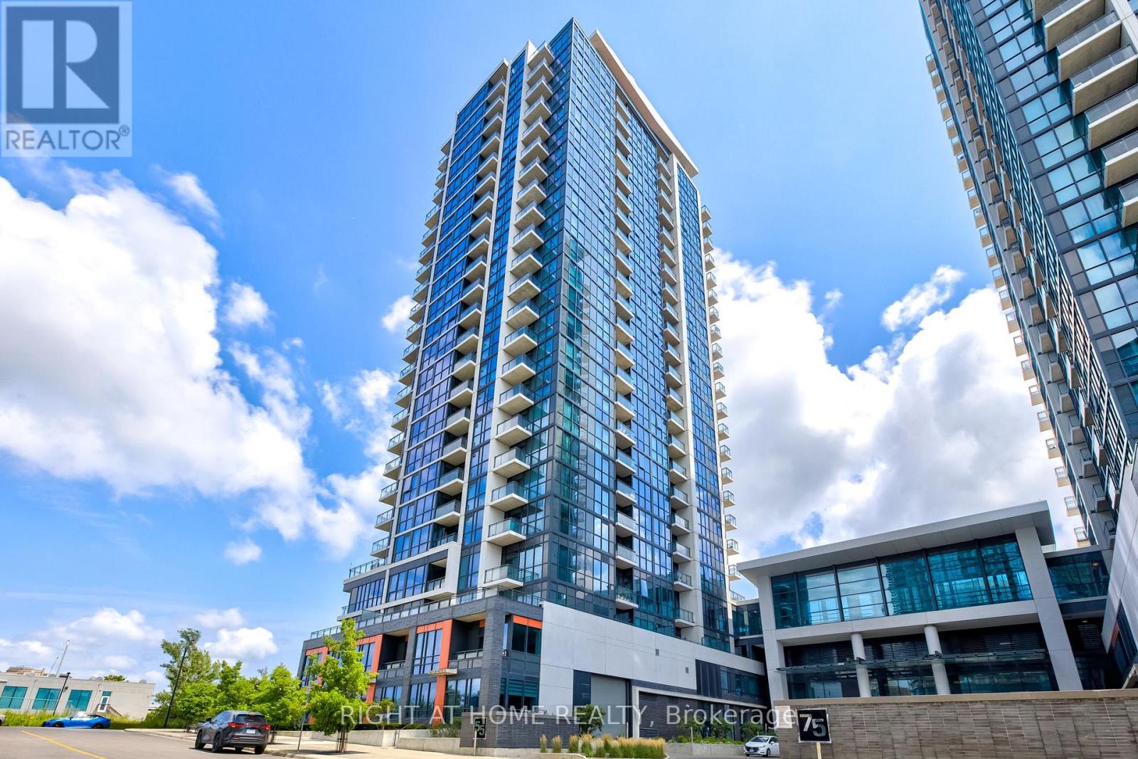 101 - 55 Eglinton Avenue W, Mississauga (Hurontario), Ontario  L5R 0E4 - Photo 3 - W13716090