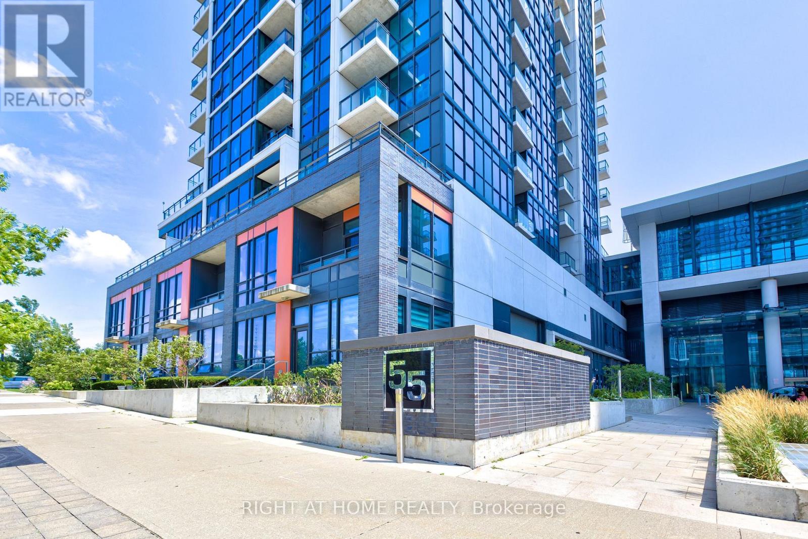 101 - 55 Eglinton Avenue W, Mississauga (Hurontario), Ontario  L5R 0E4 - Photo 5 - W13716090