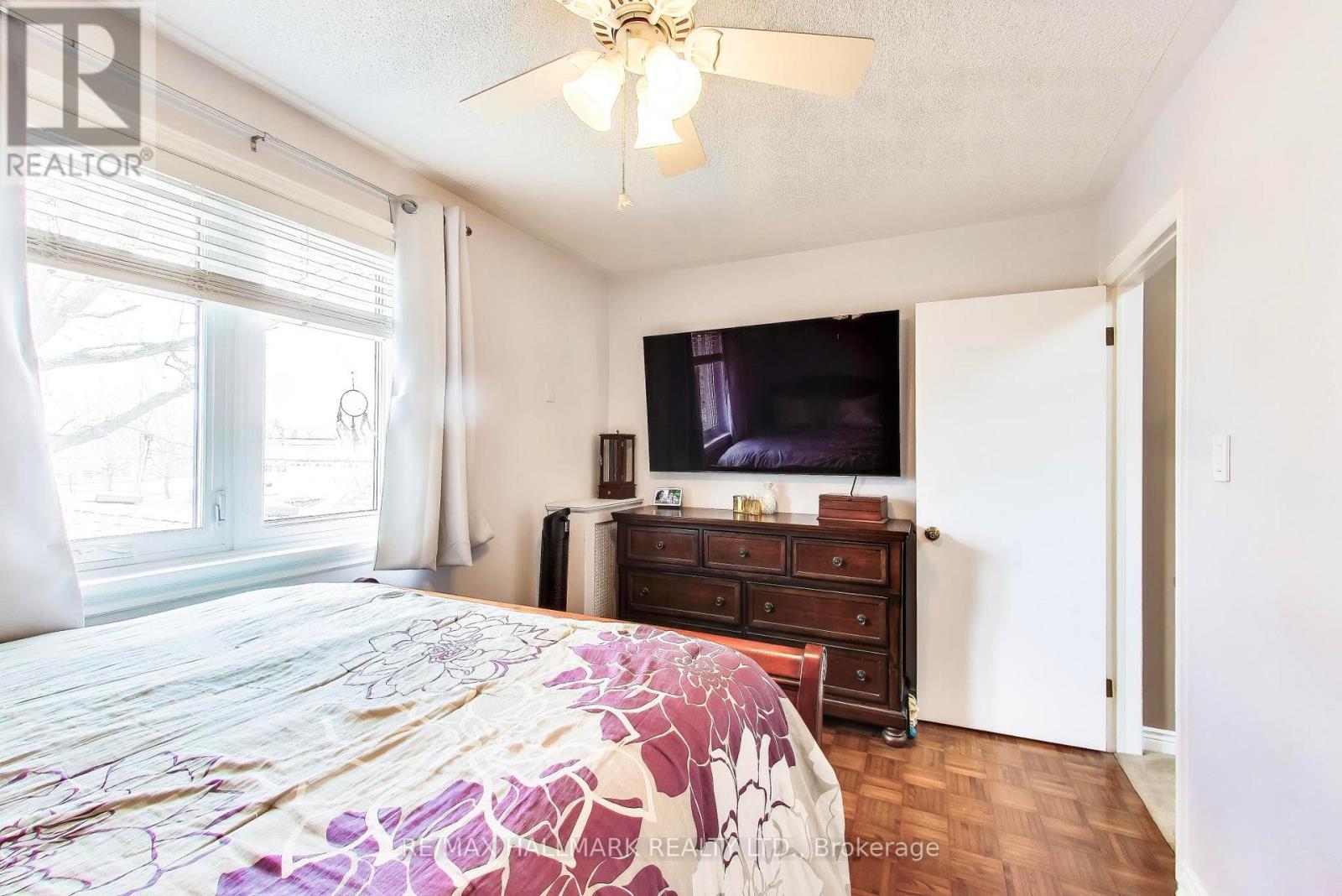 76 Ashbourne Drive, Toronto, Ontario  M9B 4H5 - Photo 27 - W13716126