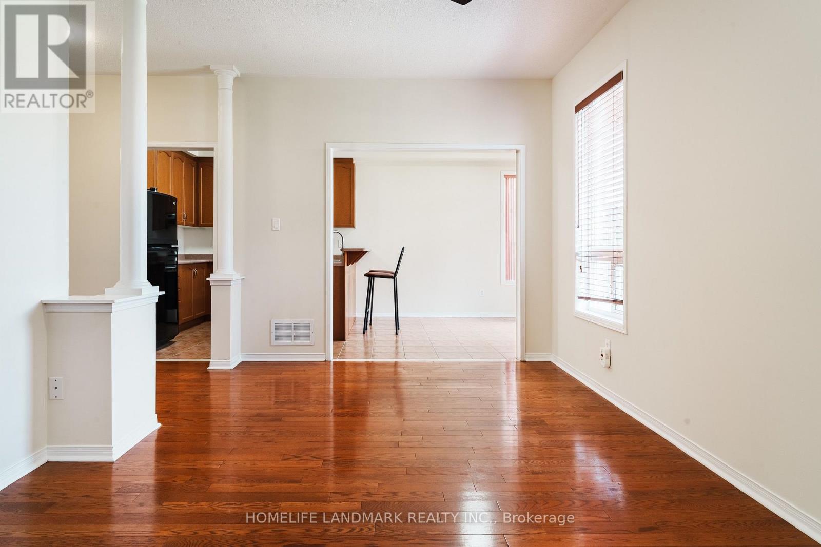 5487 Churchill Meadows Boulevard, Mississauga, Ontario  L5M 6X3 - Photo 11 - W13716138