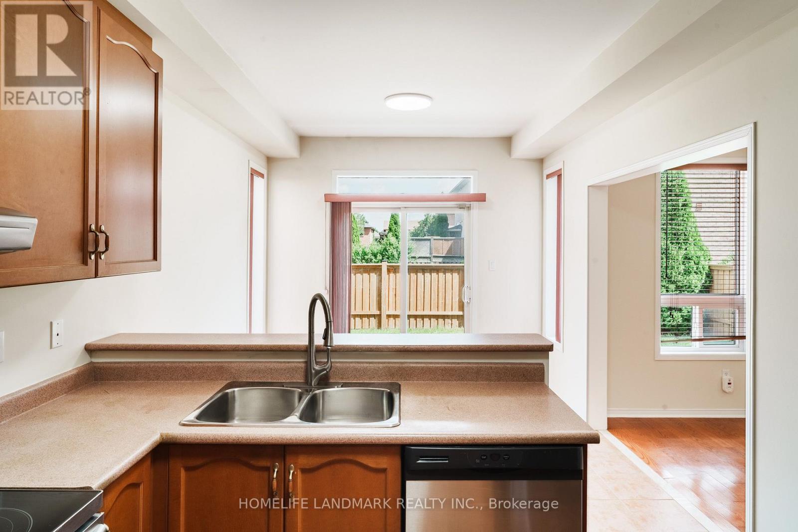 5487 Churchill Meadows Boulevard, Mississauga, Ontario  L5M 6X3 - Photo 15 - W13716138